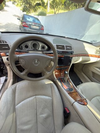 Mercedes-Benz Clase E 2004