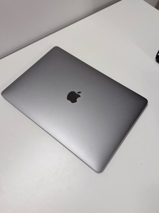 MacBook Pro 13 Touch Bar i5