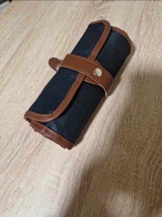Estuche de dibujo con lápices y accesorios