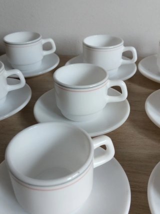 Juego 12 Tazas Pequeñas Arcopal