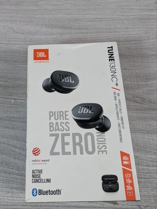 Auriculares JBL Tune 130 NC TWS Negros