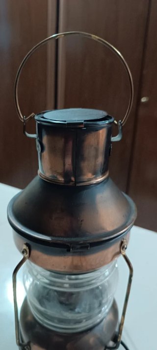 Lámpara marinera vintage eléctrica