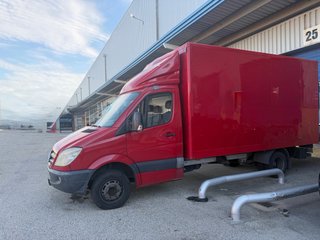 Furgoneta sprinter, carrozada con trampilla