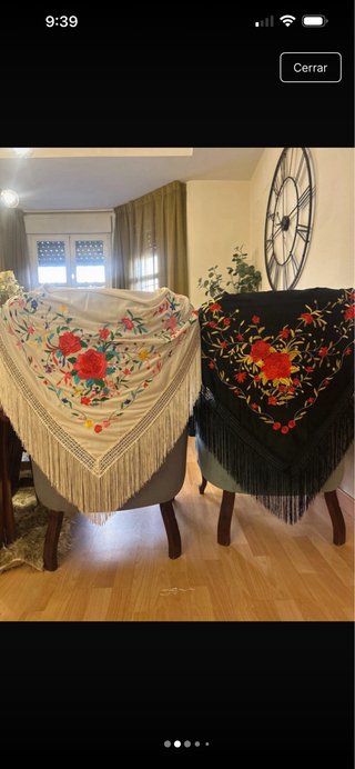 Lote 2 Mantones Flamencos Bordados grandes