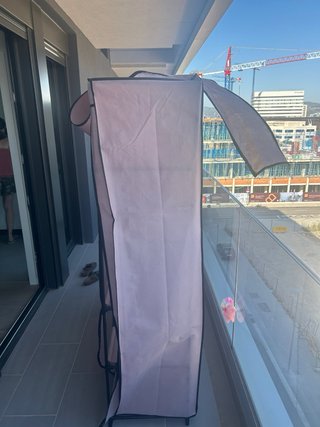 Armario de tela portátil beige (Leroy Merlín)