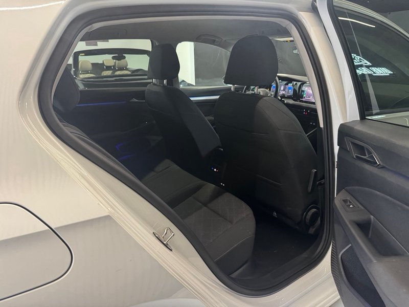 Volkswagen Golf 2022, foto 7