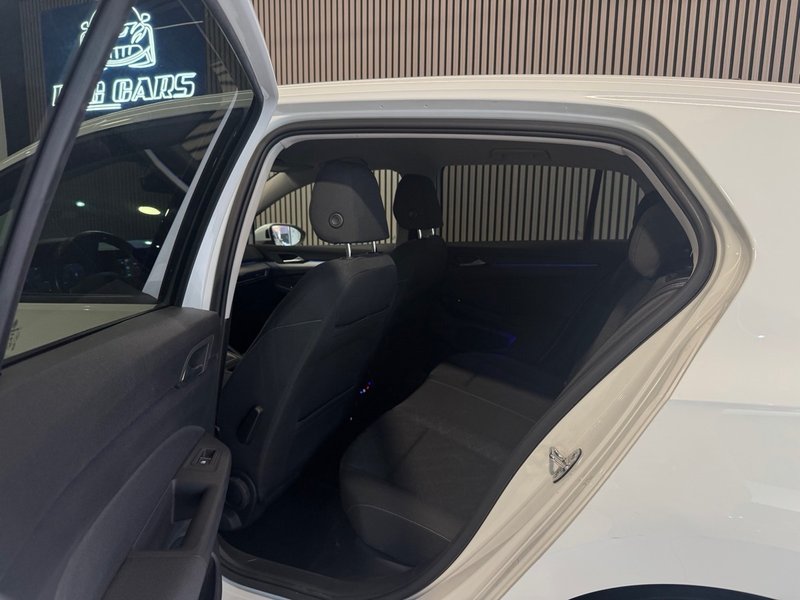 Volkswagen Golf 2022, foto 6