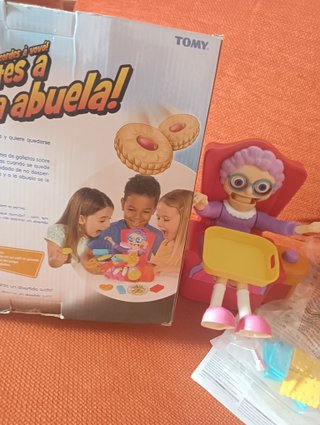 Juego No Asustes a la Abuela Bizak