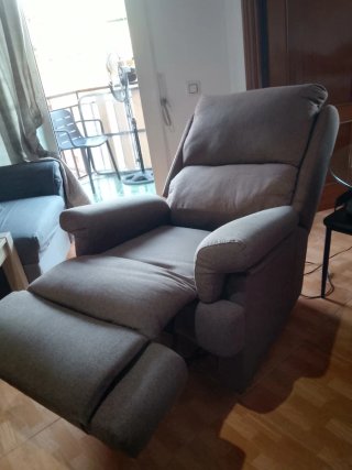 Sillón eléctrico gris tela
