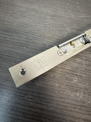 Abrepuertas eléctrico Amig
