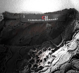 Vestido Negro Midi. Carolina Herrera. Talla S.