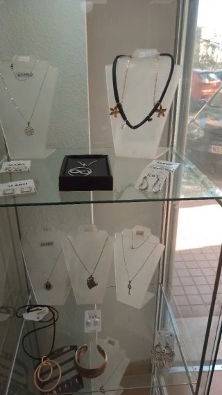 Vitrinas de cristal y madera