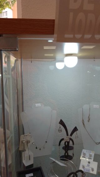 Vitrinas de cristal y madera