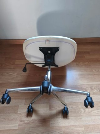 Silla de oficina piel sintética blanca