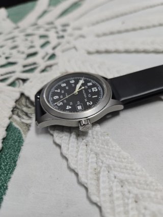 Reloj Hamilton Khaki Negro