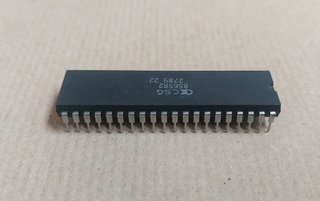 Chip Video CSG 8565R2 (Vic-II PAL)  Commodore 64C
