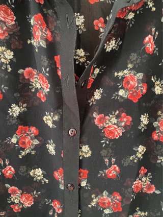 Camisa corta Bershka floral S