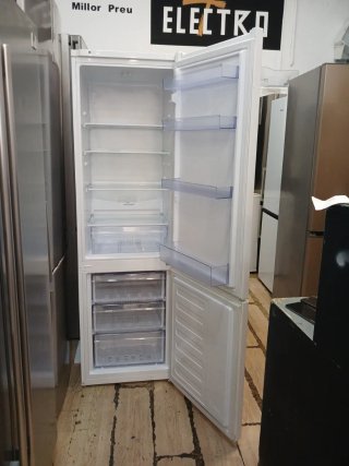 Nevera Beko con garantía y transporte