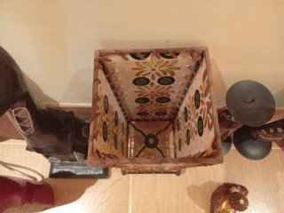 Decoración madera máscaras buda porta vela lámpara