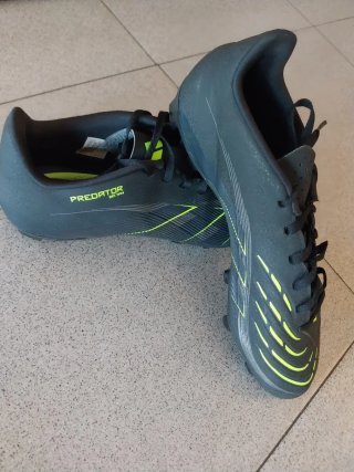 Zapatillas fútbol Adidas Predator Negras