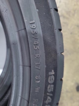 2 Neumáticos  195/45 R17 Continental