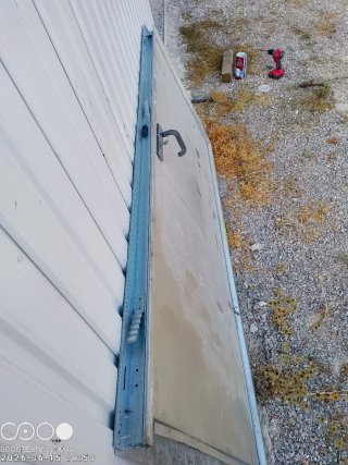 Puerta chapa hierro galvanizada
