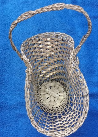 Cesta portabotellas vino vintage metal plateado