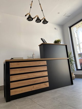 Mueble Recepción Madera.