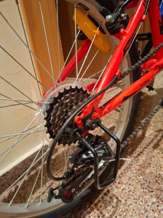 Bicicleta infantil 20 casi nueva