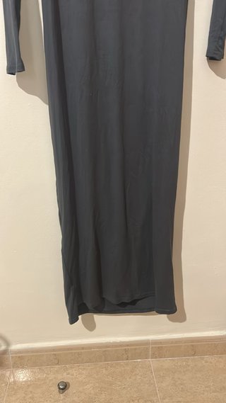Vestido largo gris manga larga