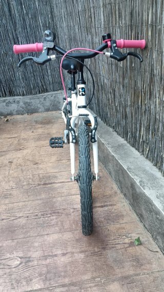 Bicicleta BTwin 20 blanca