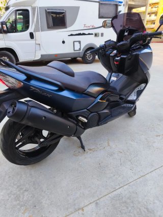 Yamaha TMAX 500 Maxi Scooter Negra/Azul