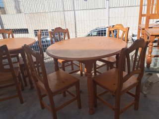 Conjunto mesa redonda y 4 sillas madera