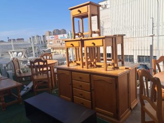 Conjunto mesa redonda y 4 sillas madera