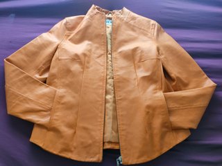 Dos cazadoras de piel talla 42 chulísimas 35 € ud.