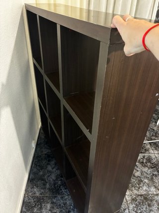Librería modular con ruedas