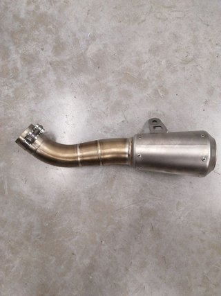 ESCAPE YAMAHA R3 AKRAPOVIC