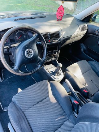 Volkswagen Golf 1.9tdi (6 marchas)