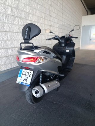 Suzuki Burgman 125 - Año 2020 - 11.800 km