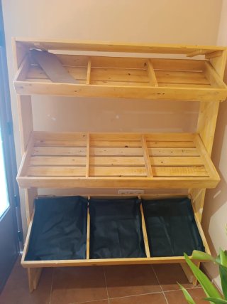 Estanterías de madera para tiendas