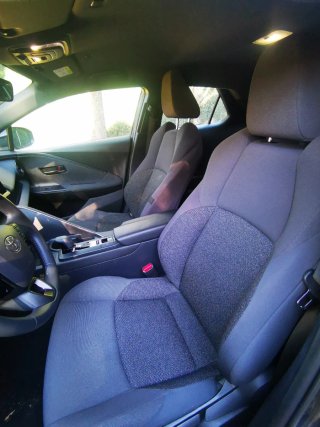 Toyota C-HR 2025