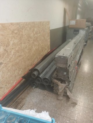 Bandejas rejiband y tubos PVC