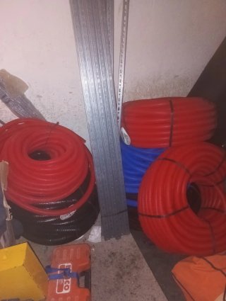 Bandejas rejiband y tubos PVC