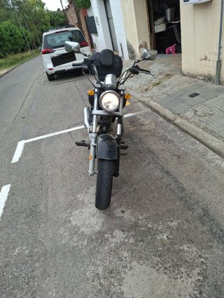 Suzuki Custom 125cc Cruiser