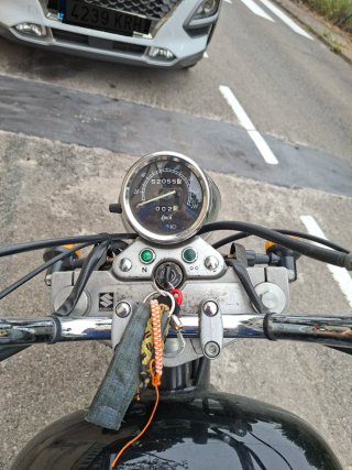 Suzuki Custom 125cc Cruiser