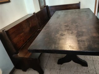 Mesa y banco madera maciza