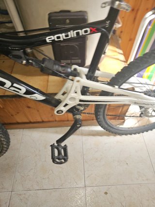 Bicicleta Moma Equinox