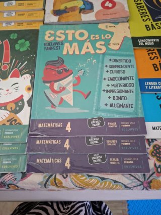 Lote de libros de 4° Edelvives y Oxford