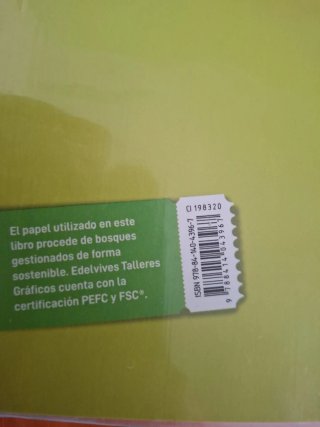 Lote de libros de 4° Edelvives y Oxford
