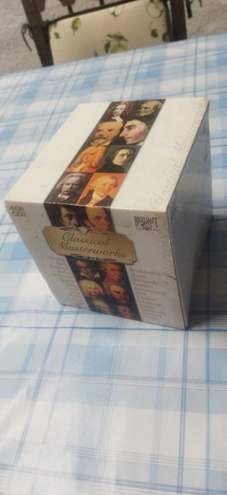 Caja 39 CDs Música Clásica Masterworks